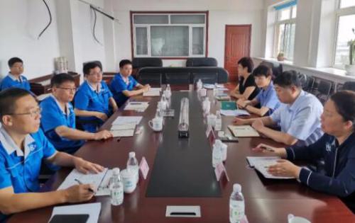 聊城市经济发展服务中心主任张丹青赴瓦轴集团考察洽谈项目 聊城市经济发展服务中心主任张丹青赴瓦轴集团考察洽谈项目