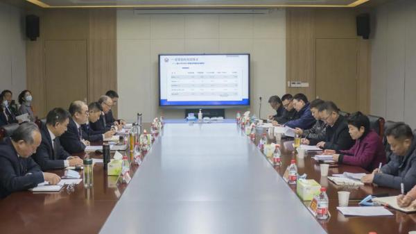 产投集团党委副书记、总经理王振一行莅临武锅能源公司调研指导