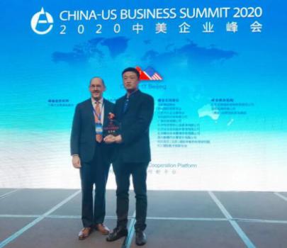 中国美国商会会长为般德阀门总经理夏许超先生颁发抗疫杰出贡献奖 中国美国商会会长为般德阀门总经理夏许超先生颁发抗疫杰出贡献奖